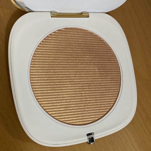 MARC JACOBS, ALL-OVER FOIL LUMINIZER, 10g, Shade: 79 Gilty - Picture 4 of 6